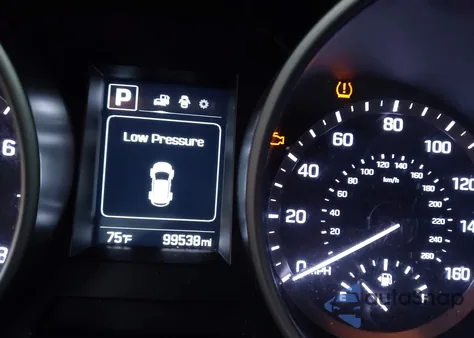 2017 Hyundai Santa Fe Se z USA, uszkodzony, nr VIN KM8SM4HF9HU198560